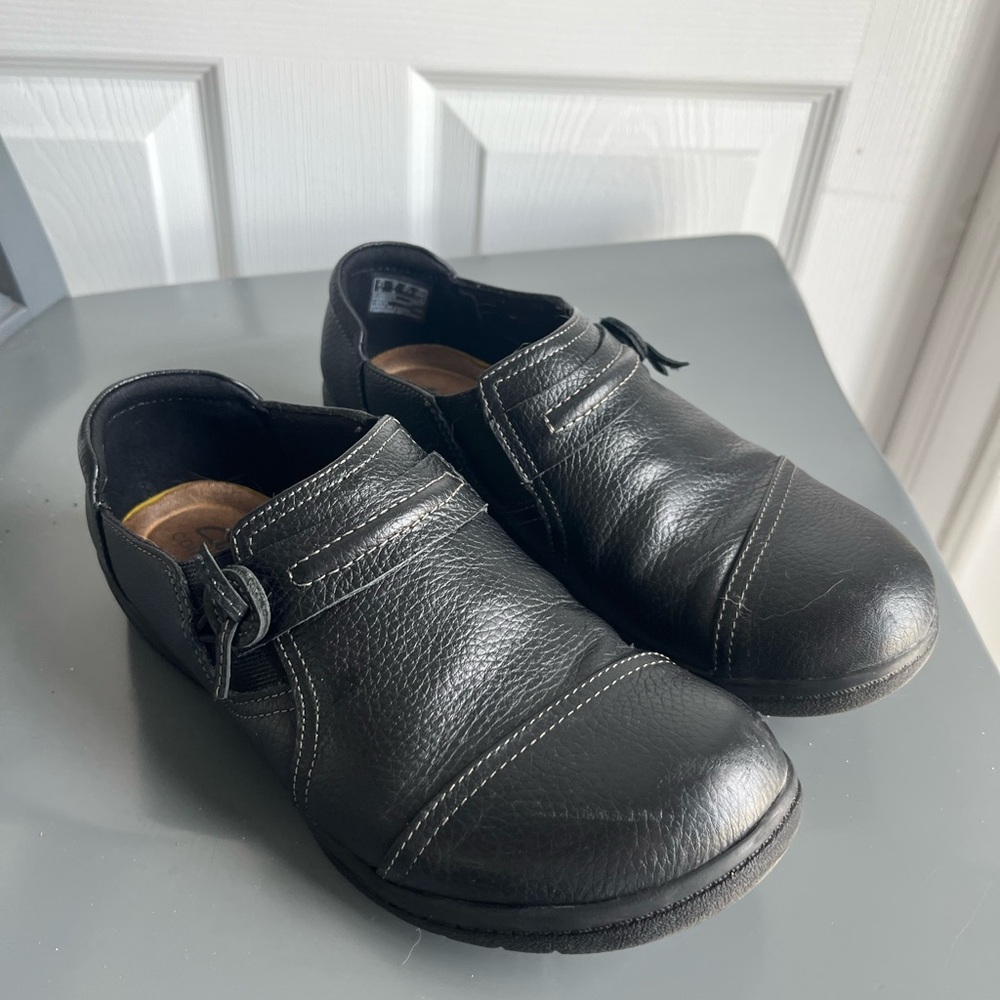 Clarks Black Slip-On Leather Clogs